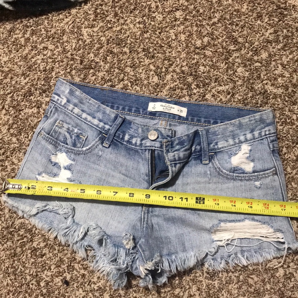 Abercrombie shorts - Picture 6 of 8